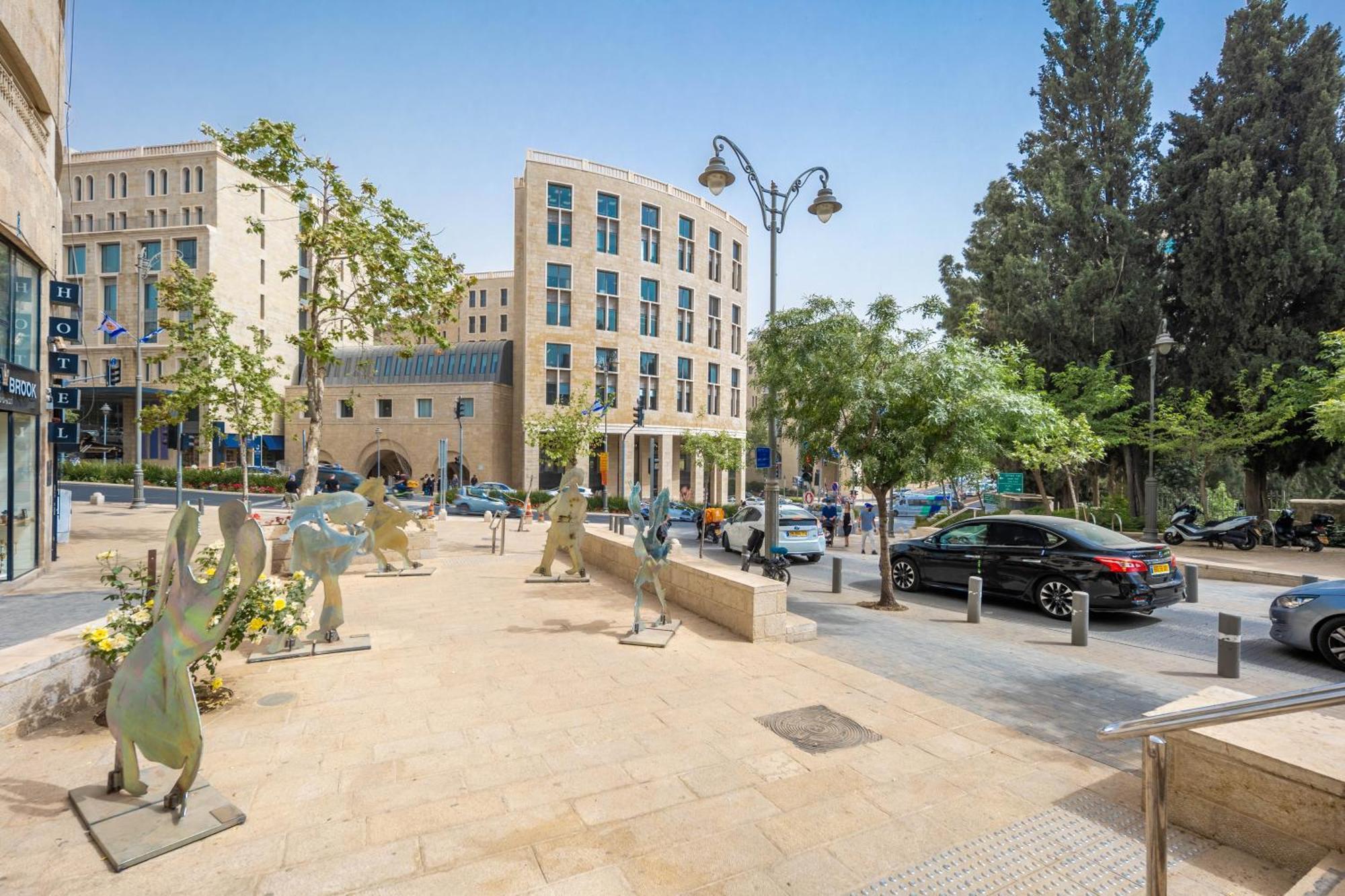 Mamilla View- Suites & Apt Hotel Йерусалим Екстериор снимка