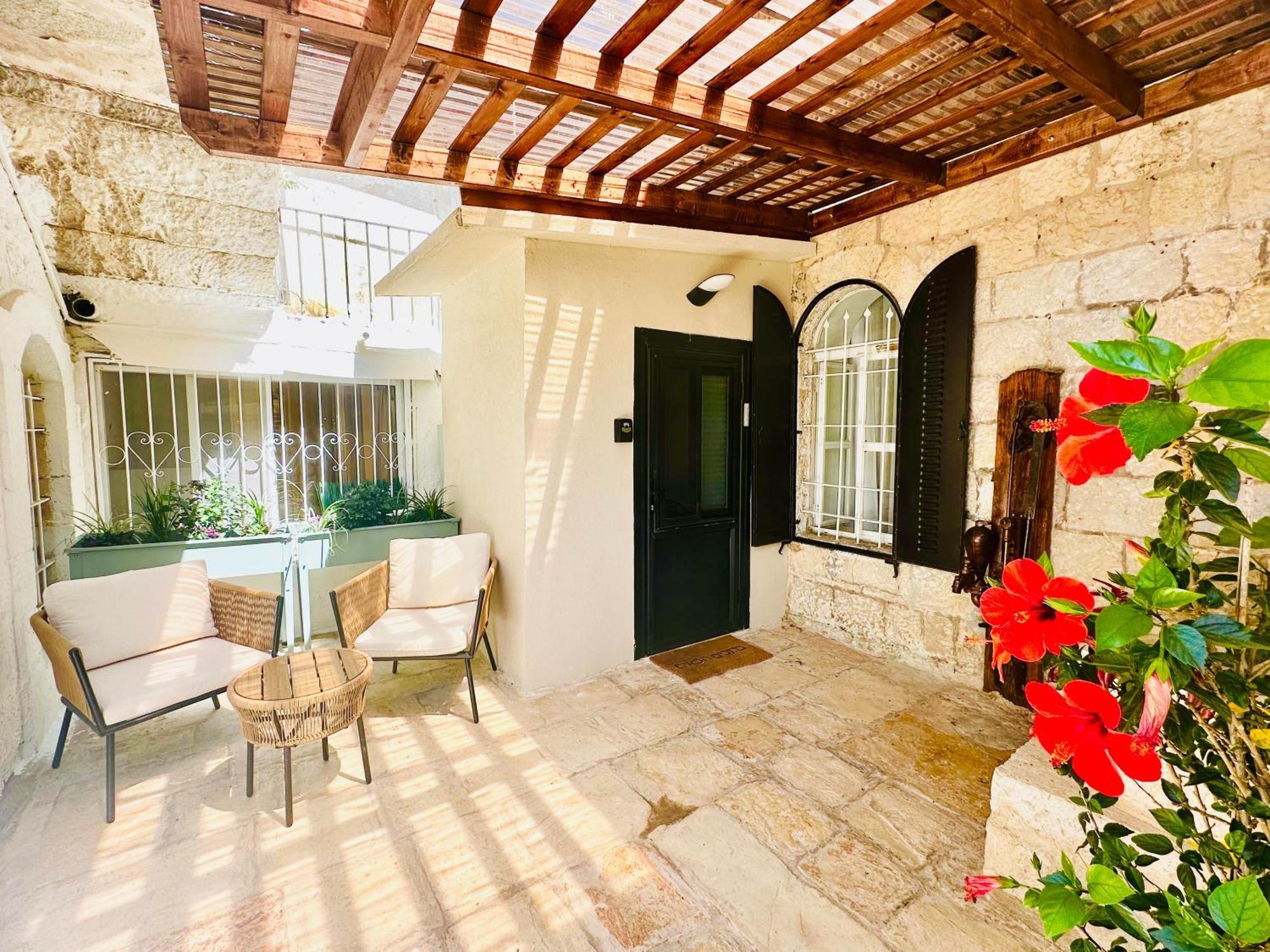 Mamilla View- Suites & Apt Hotel Йерусалим Екстериор снимка
